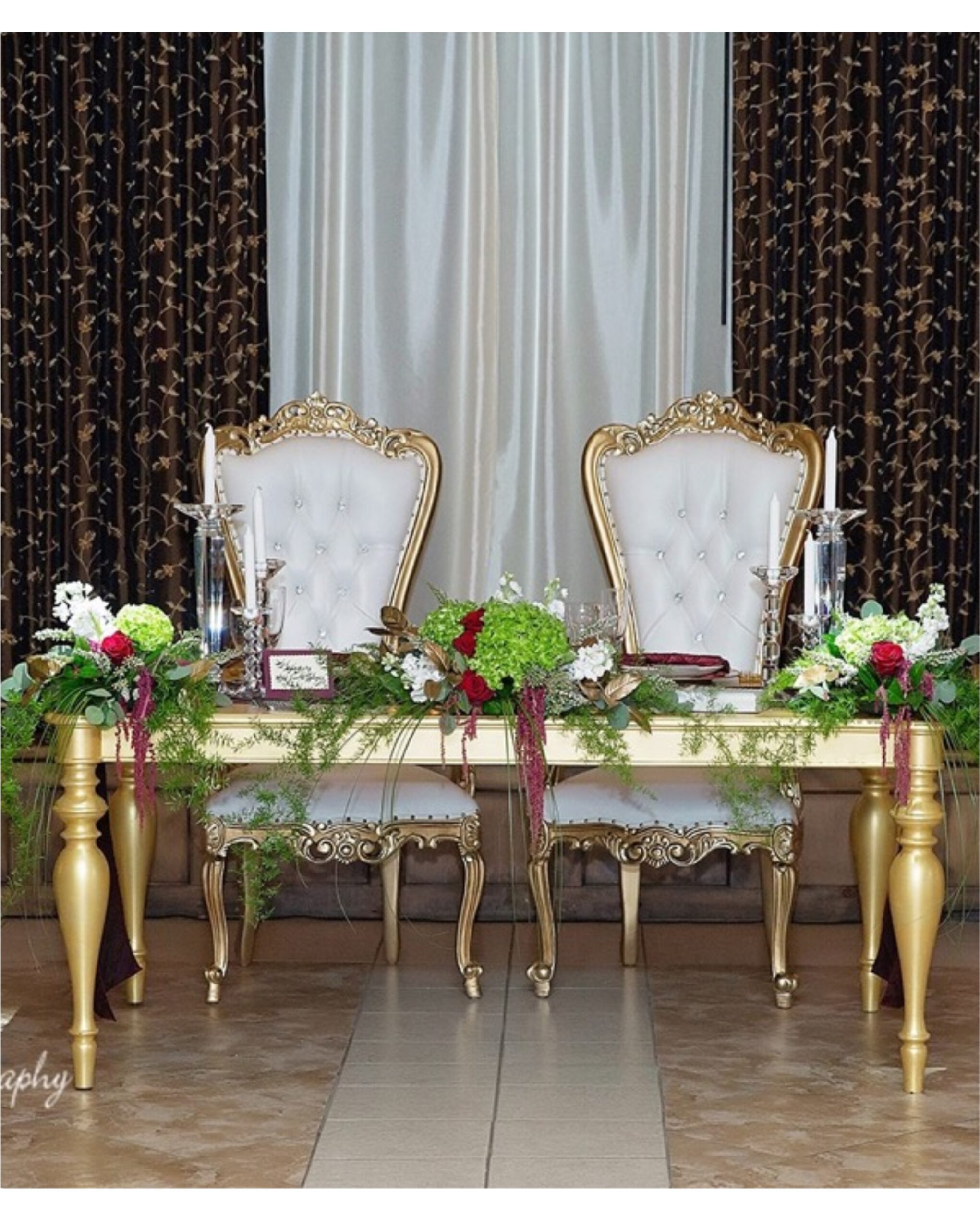 Sweetheart table with throne chairs