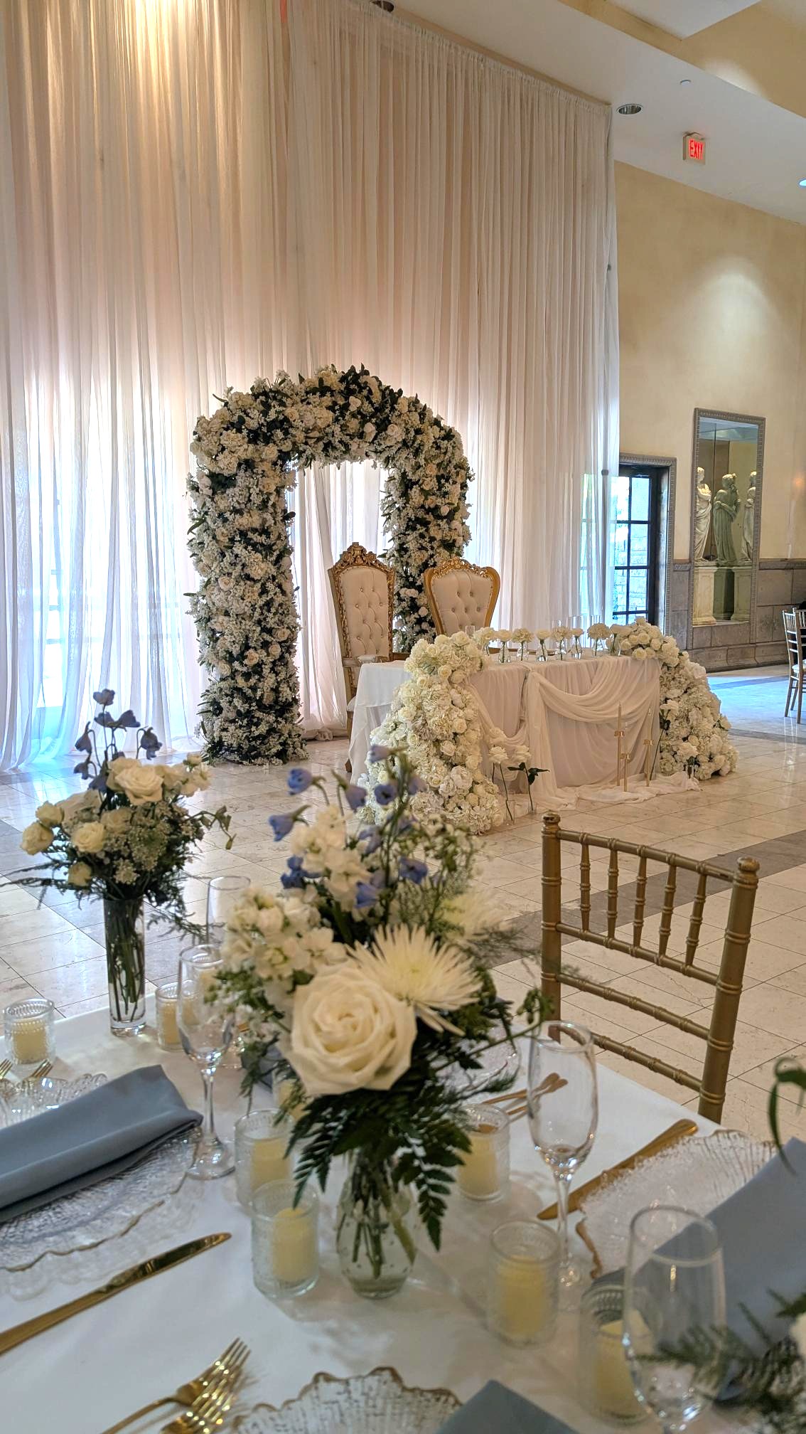 Sweetheart table